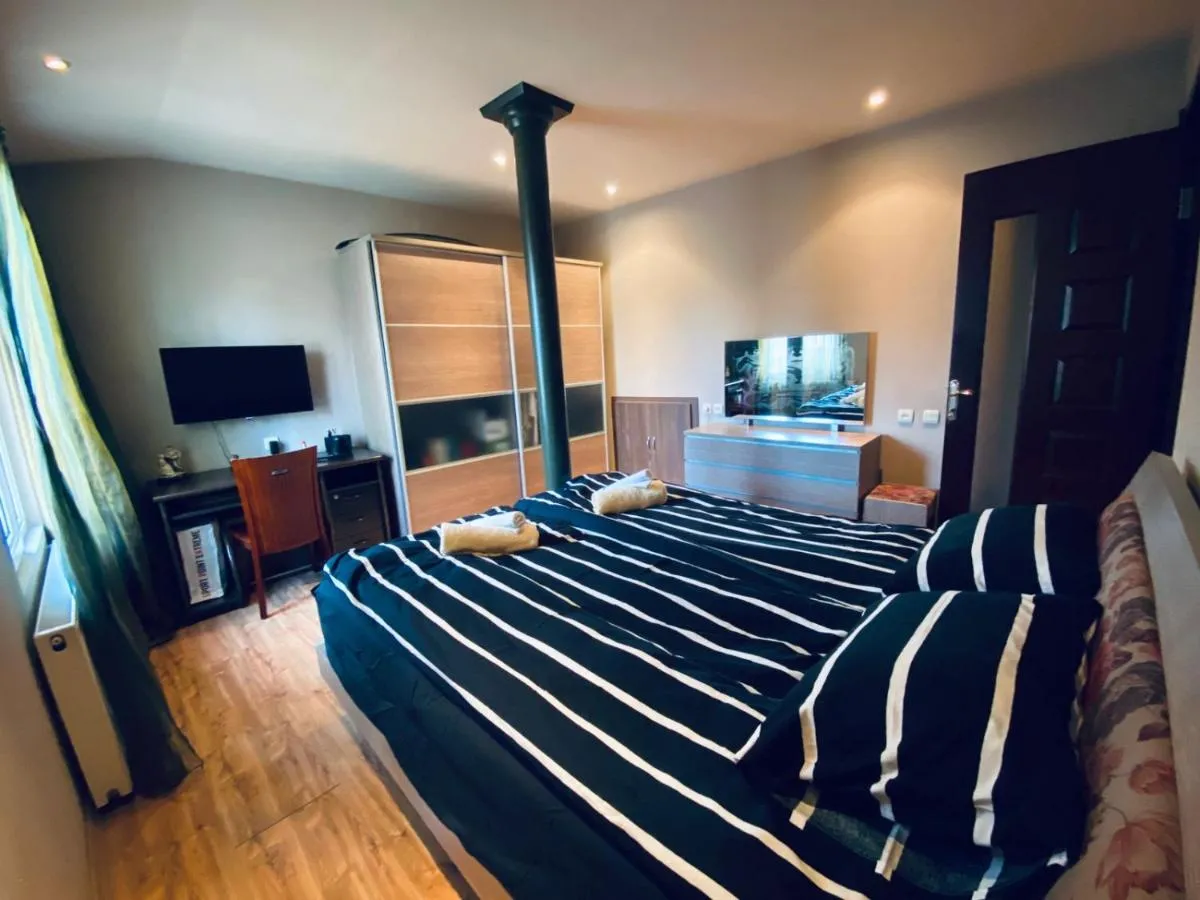 Image 1 of Opera Apartment