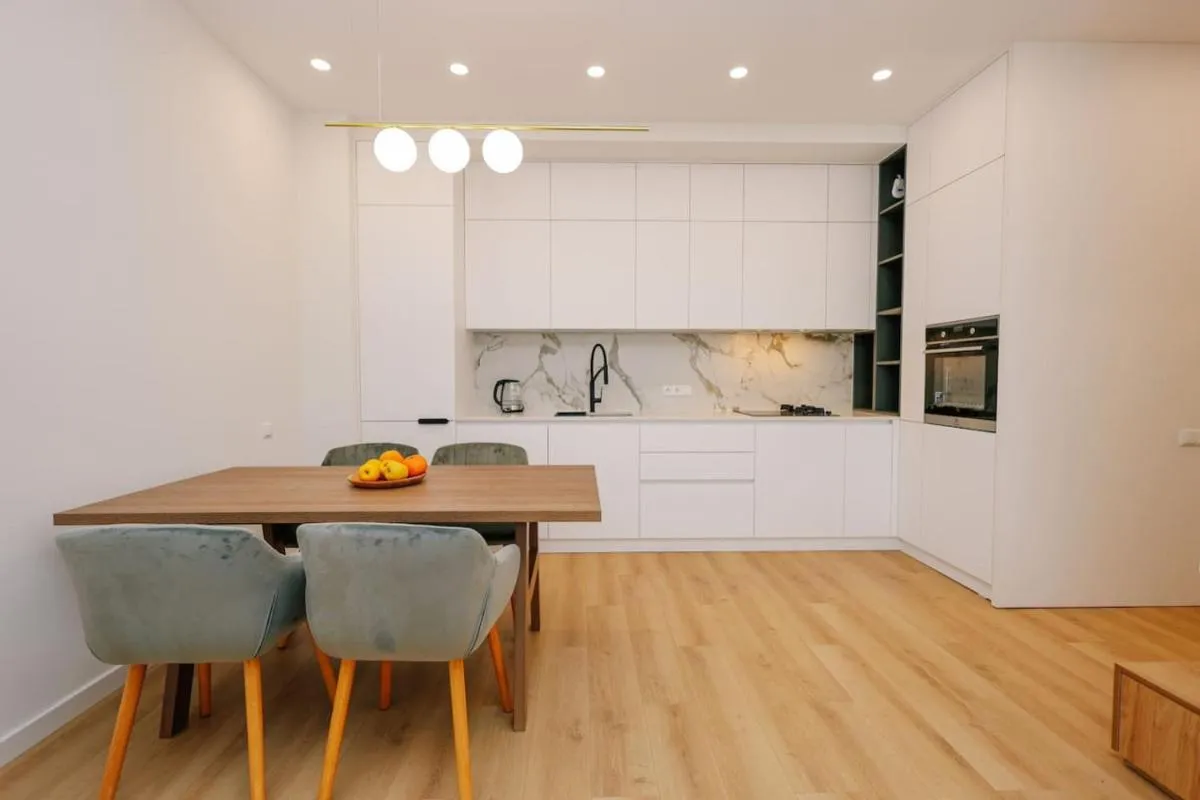 Image 3 of Prestige Living-Luxe 2BR near Lisi Lake