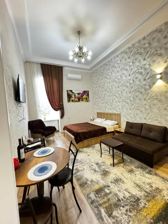 Image of Silver Rooms