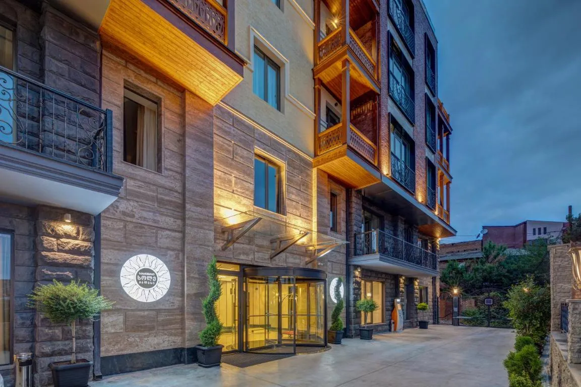 Image of Sole Palace