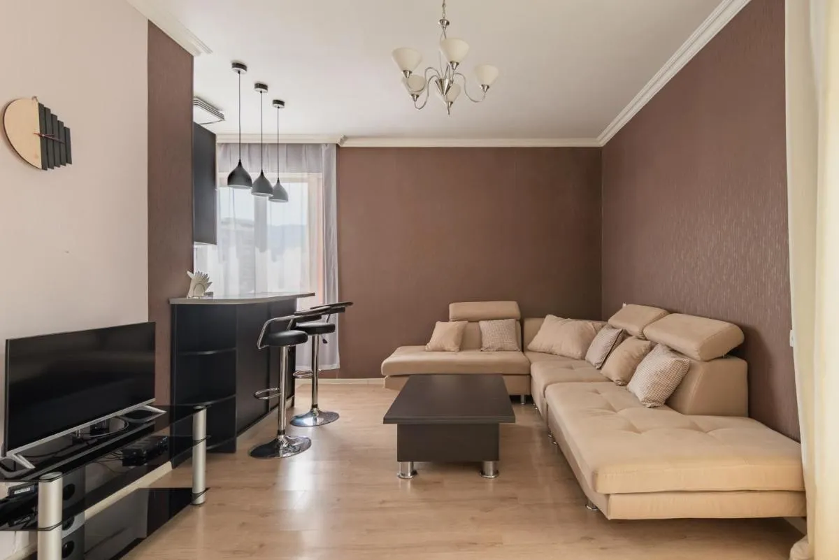 Image 2 of Spacious apartment in the business part of Tbilisi