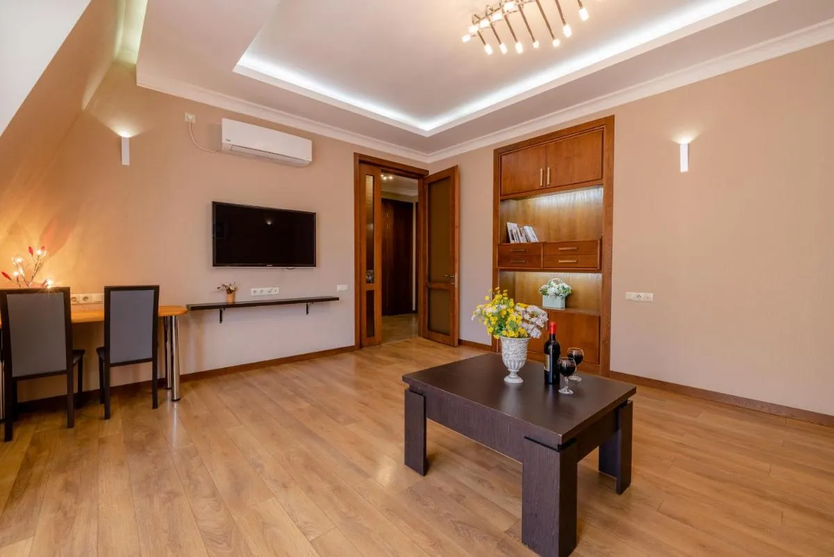 Image 1 of Spacious apartment in the city center II