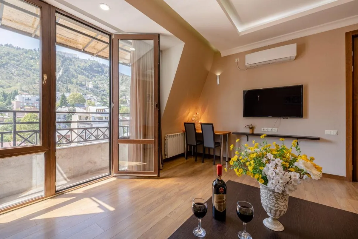 Image 4 of Spacious apartment in the city center II