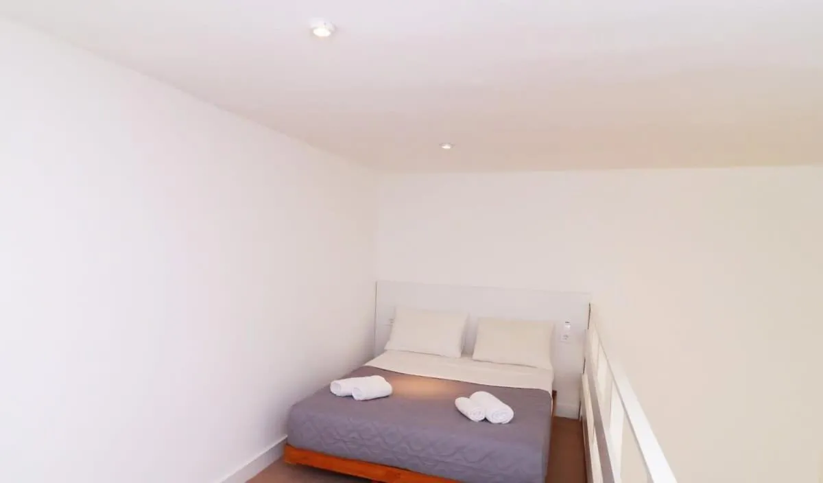 Image 6 of Stylish Apartment on Rustaveli Avenue