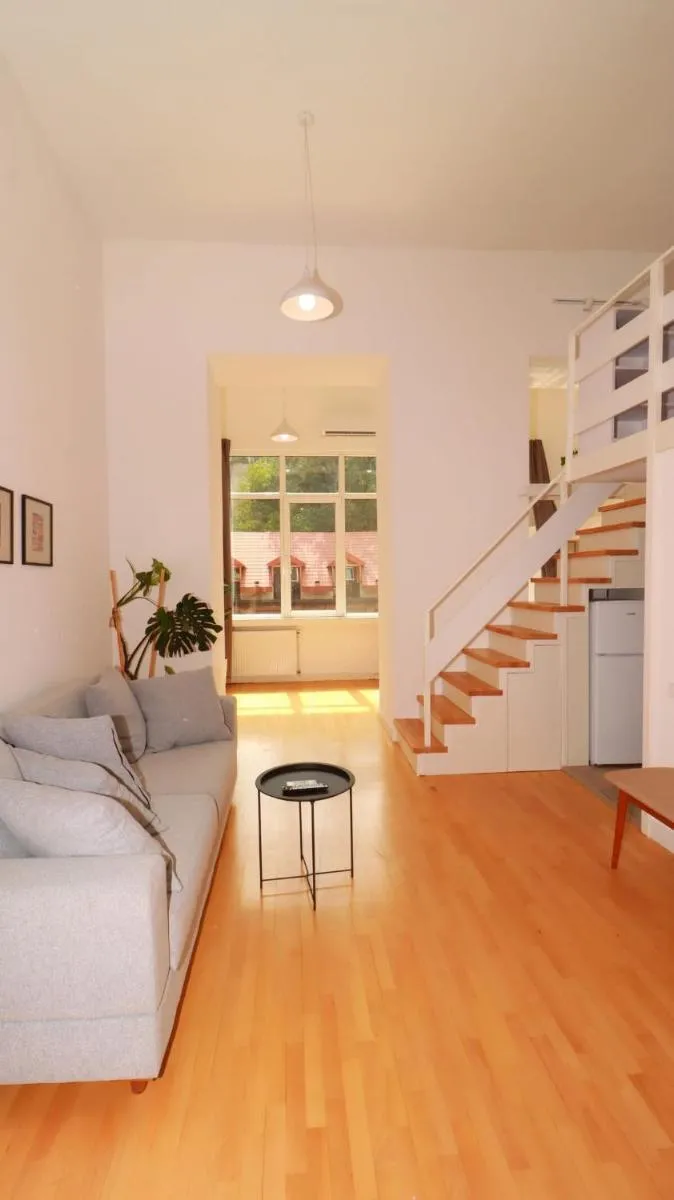 Image 4 of Stylish Apartment on Rustaveli Avenue