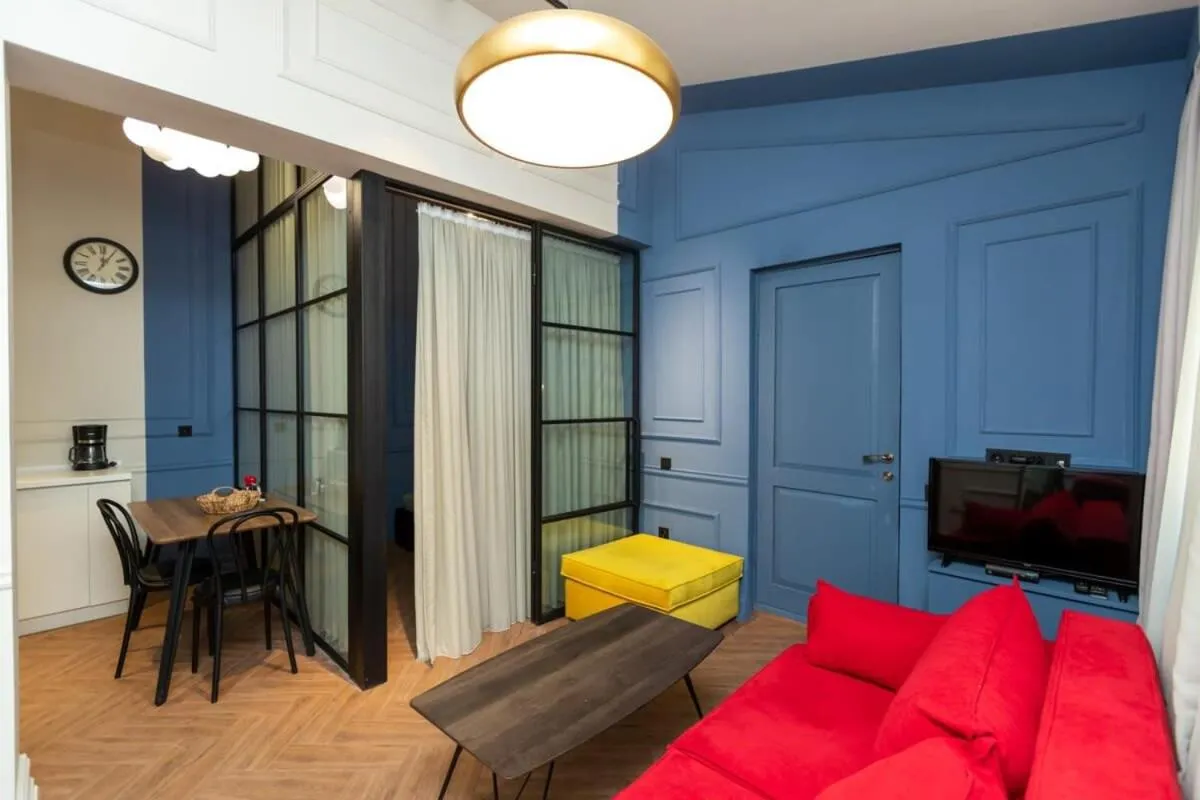 Image 4 of Stylish Modern 1BR Apartment