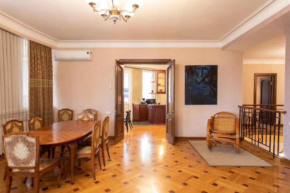 Image 3 of Suite Penthouse 55