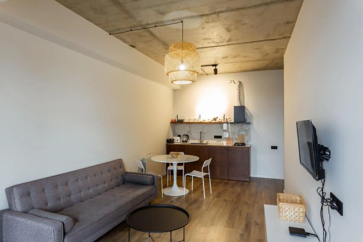 Image 4 of Super Cozy 1BR Apartment For 3 Near Fabrica