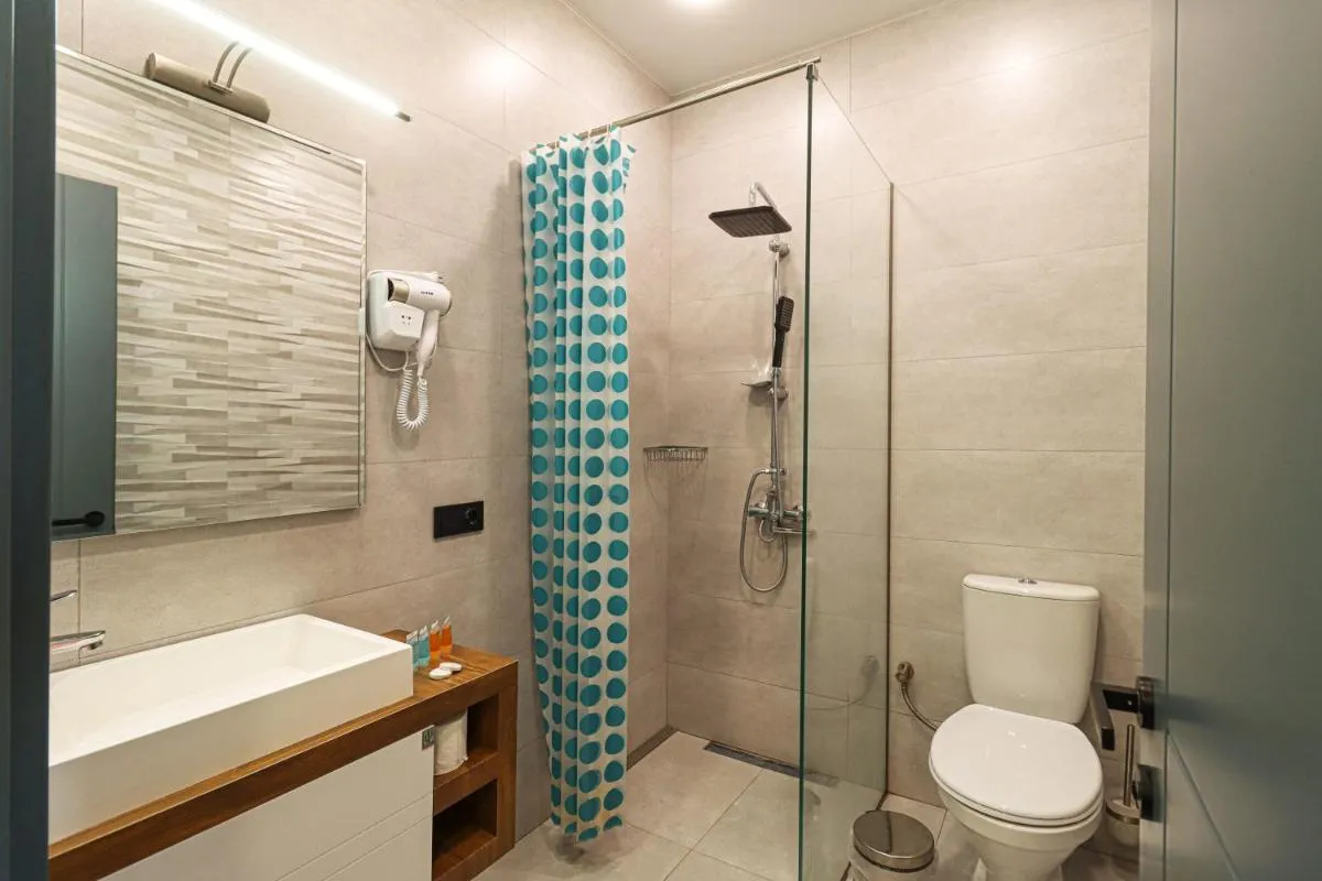 Image 2 of Super Stylish Apartment W Stunning views