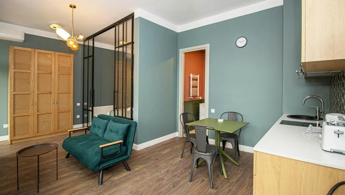 Image 3 of Superior Apartment In Abanotubani- By Wehost