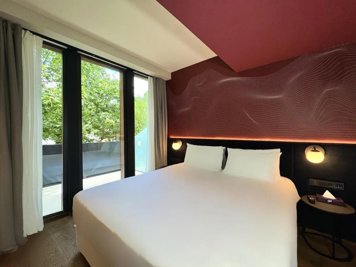 Image 3 of Tbilisi Edition – Design Hotel