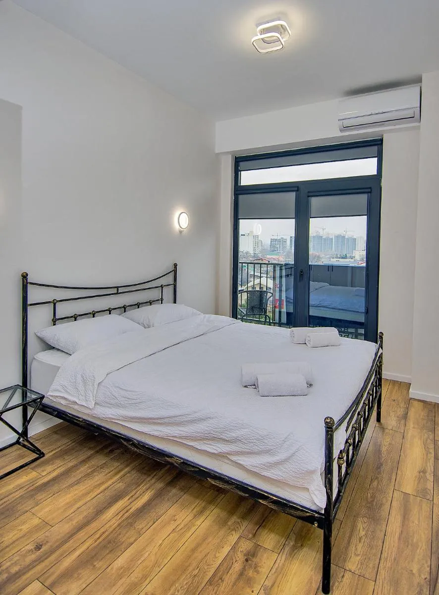 Image 6 of Terrace Apartment