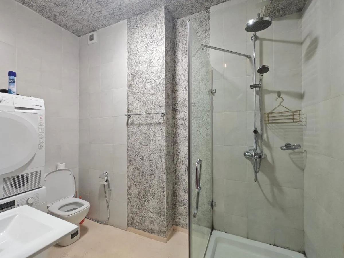 Image 6 of The Grand Apartment lll
