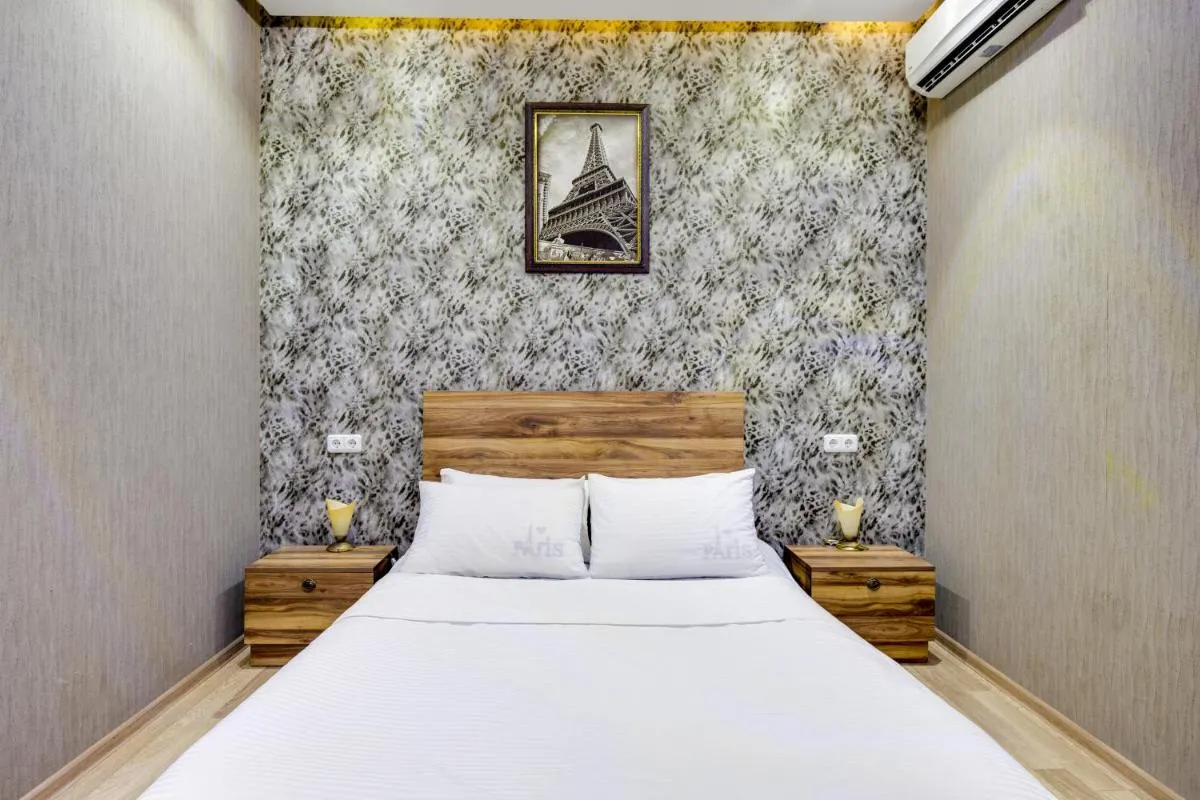Image 1 of Tree Bedroom Residence with Private Garden