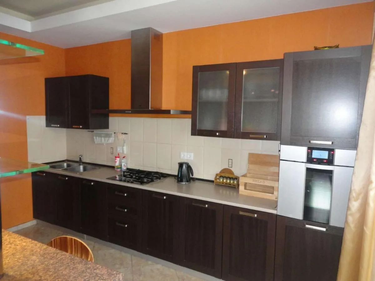 Image 3 of Two-bedroom apartment with balconies