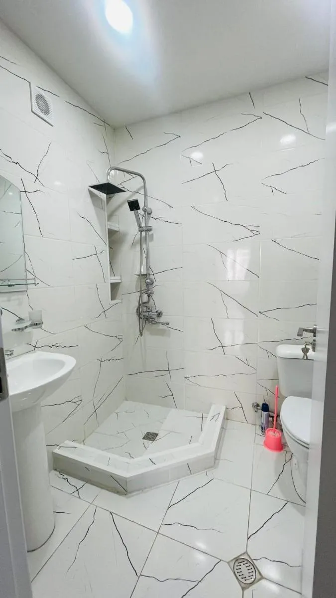 Image 3 of VARKETILl SUXISHVILI STREET APARTMENT