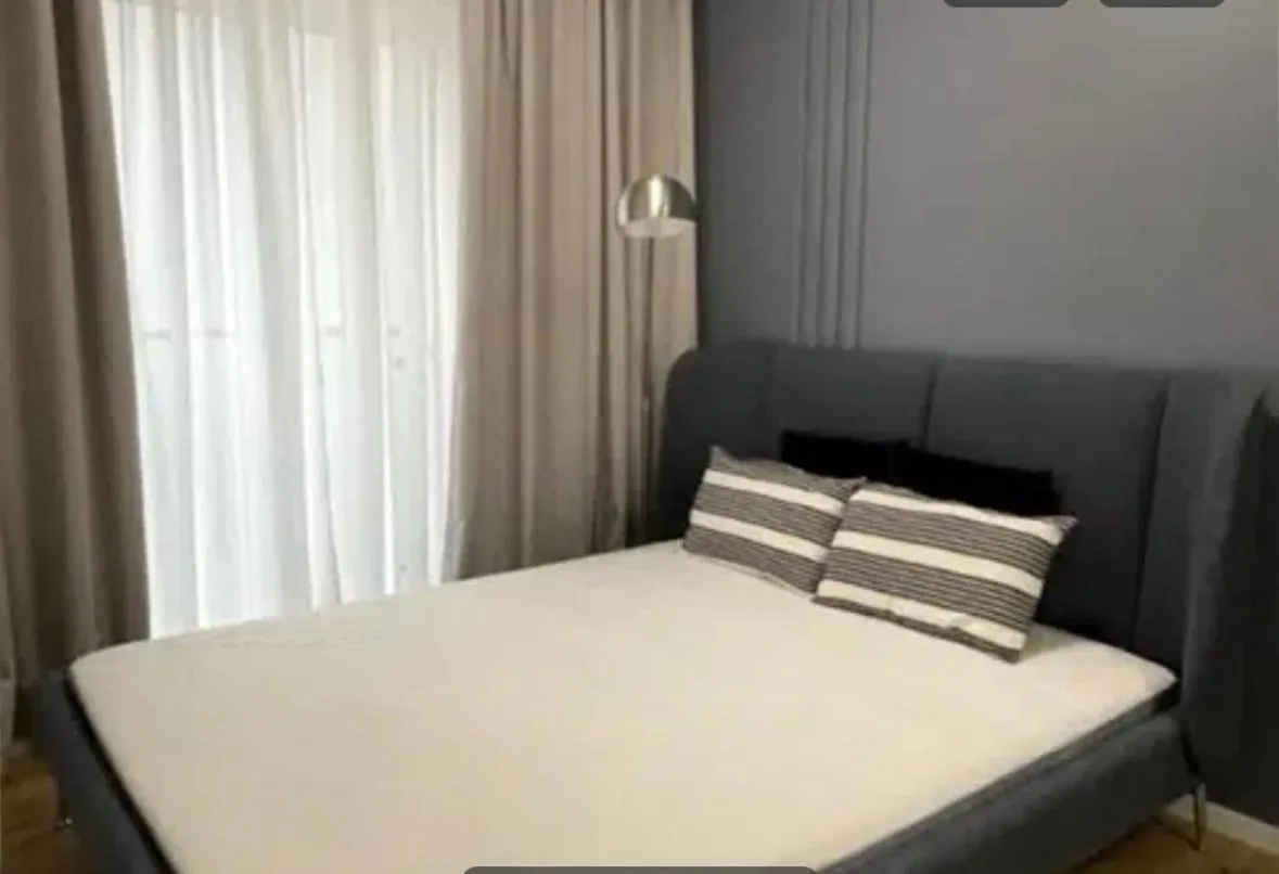 Image 2 of VIP apart 558