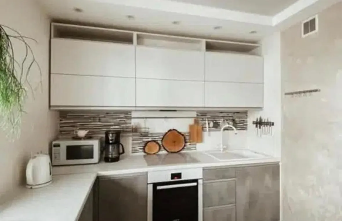 Image 2 of VIP apart 569