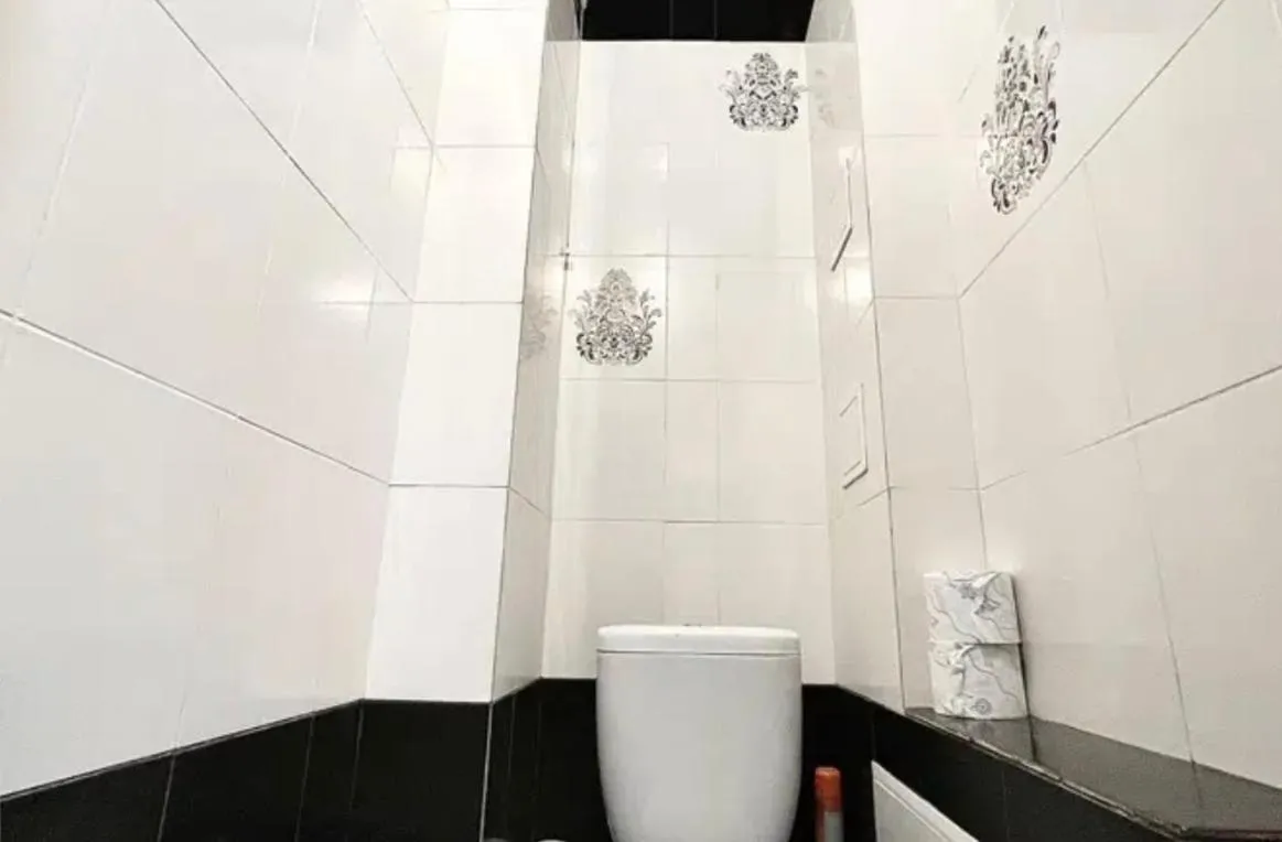 Image 5 of VIP apart 572