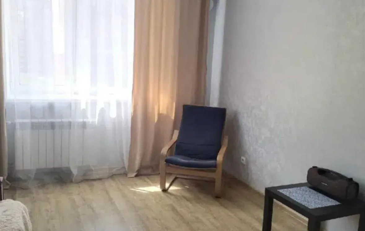 Image 1 of VIP apart 573