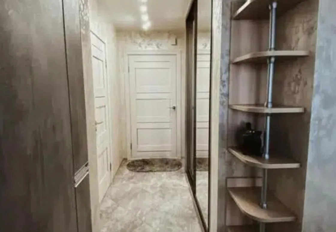 Image 3 of VIP apart 573