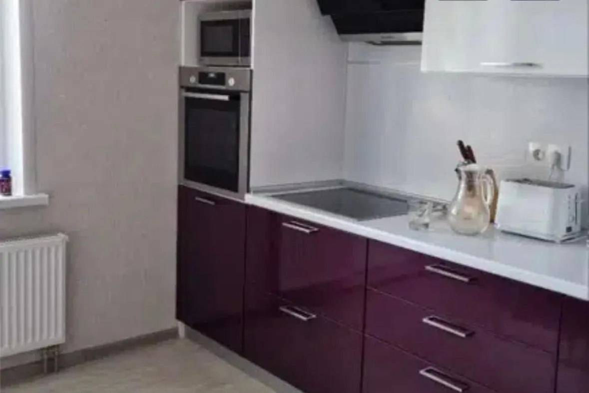 Image 4 of VIP apart 575