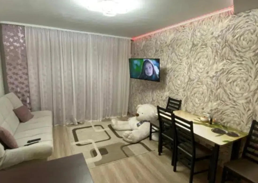 Image 3 of VIP apart 576