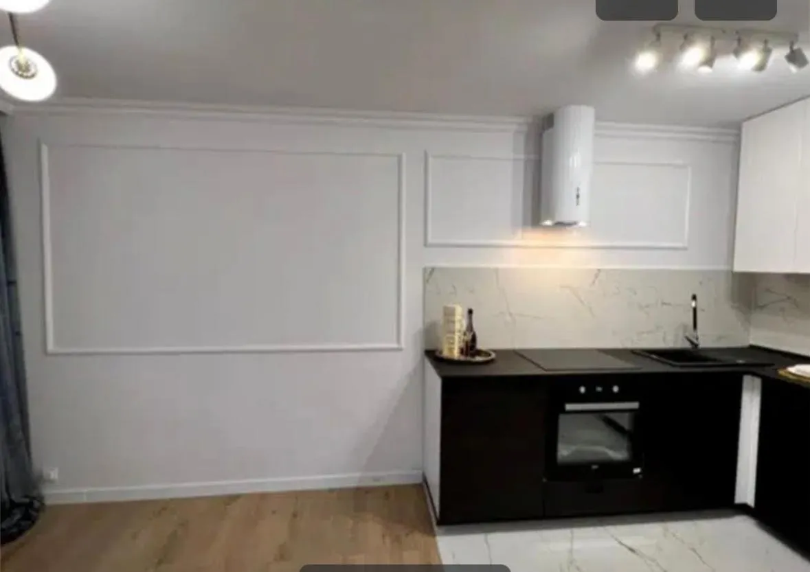 Image 2 of VIP apart 579