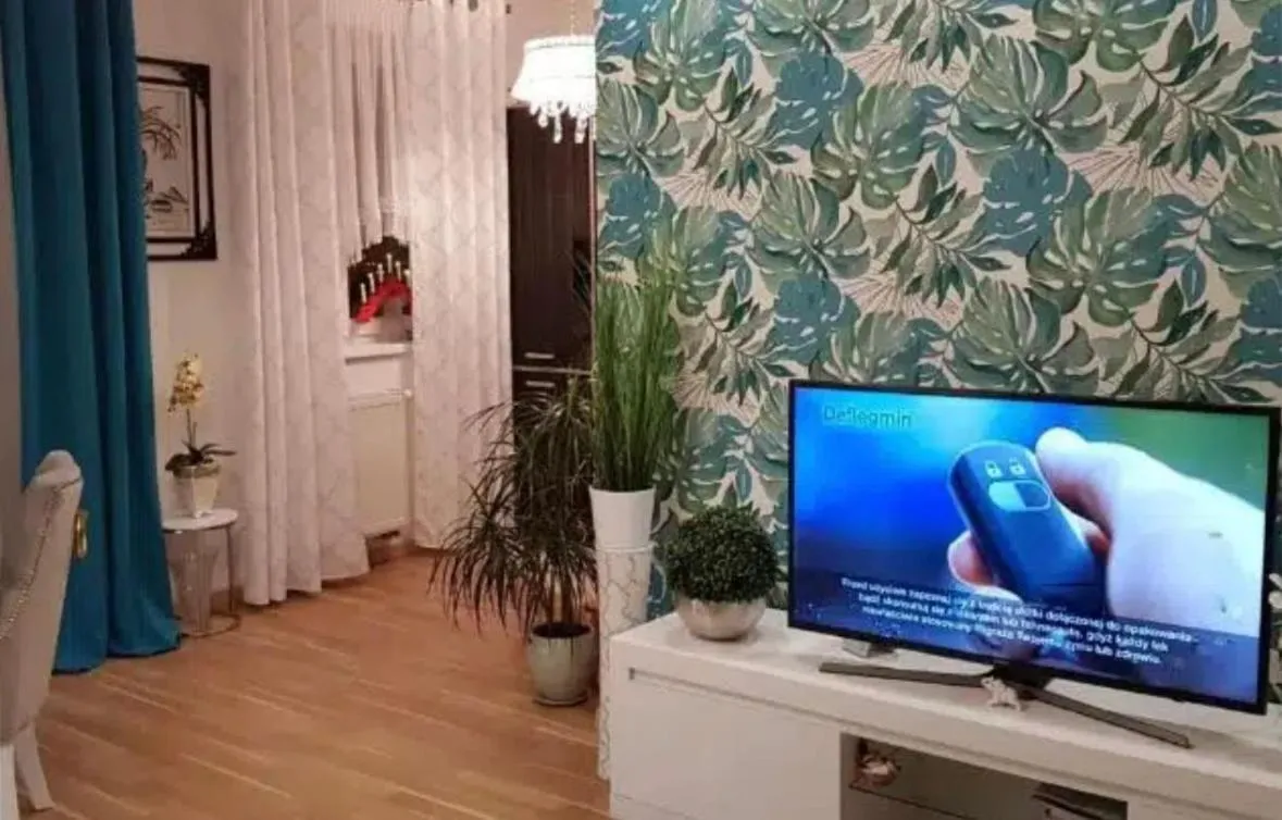 Image 4 of VIP apart 581