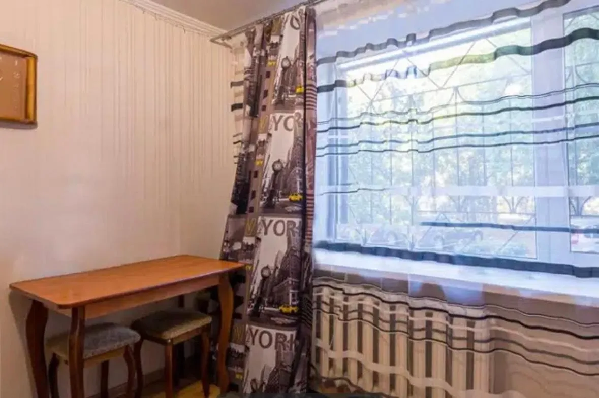Image 4 of VIP apart 601