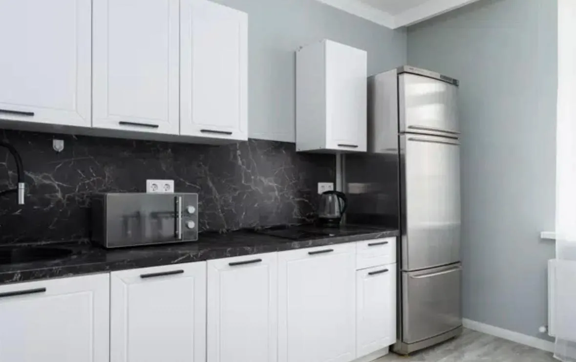 Image 4 of VIP apart 603