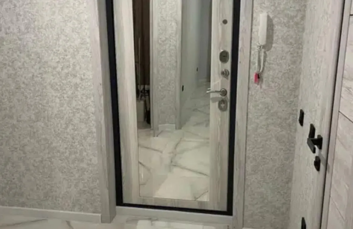 Image 1 of VIP apart 612