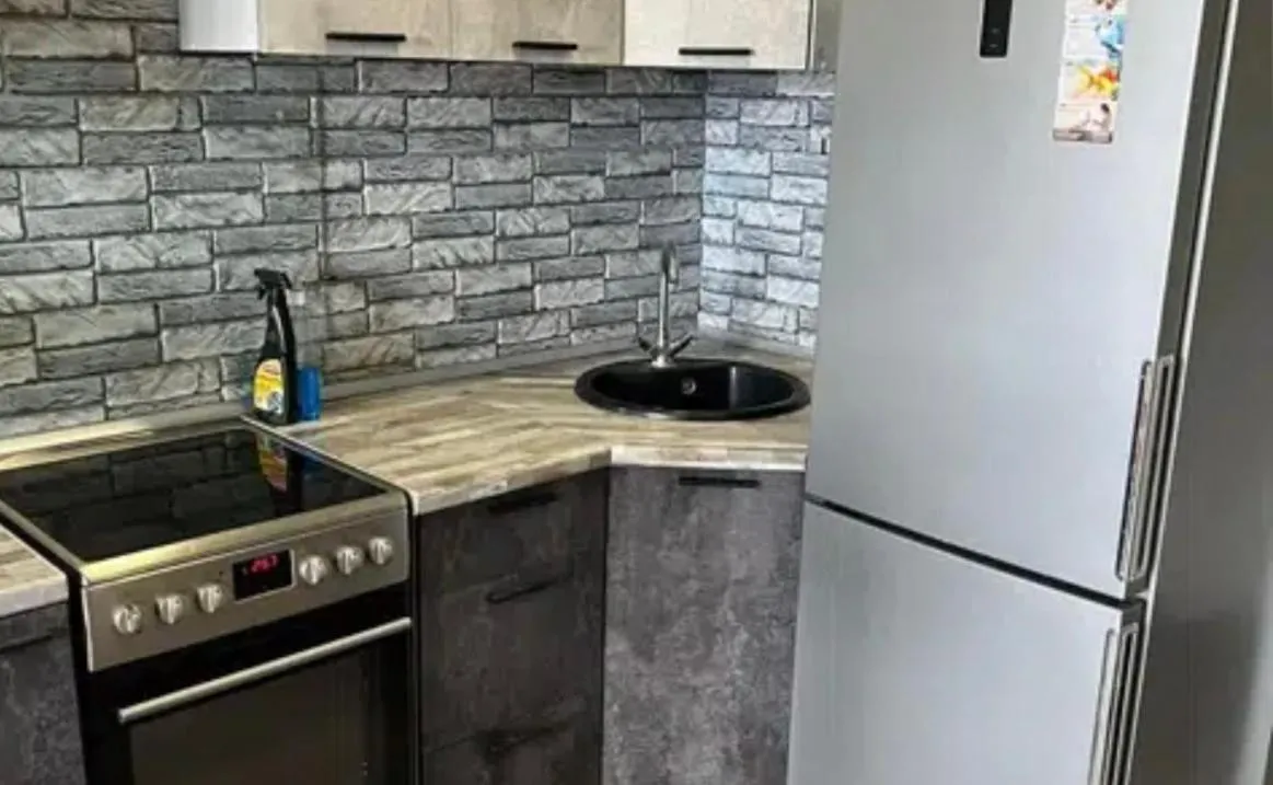 Image 3 of VIP apart 612