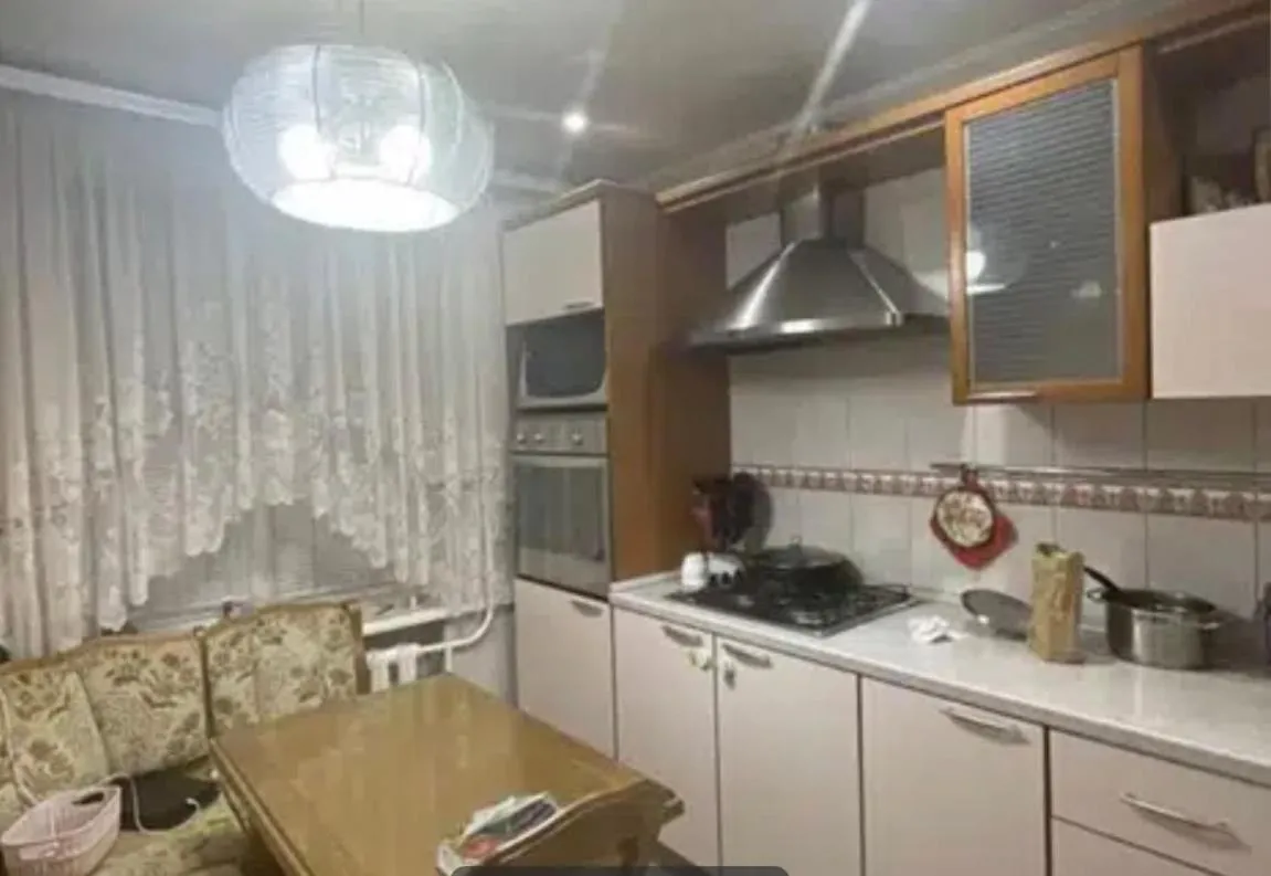 Image 3 of VIP apart 620