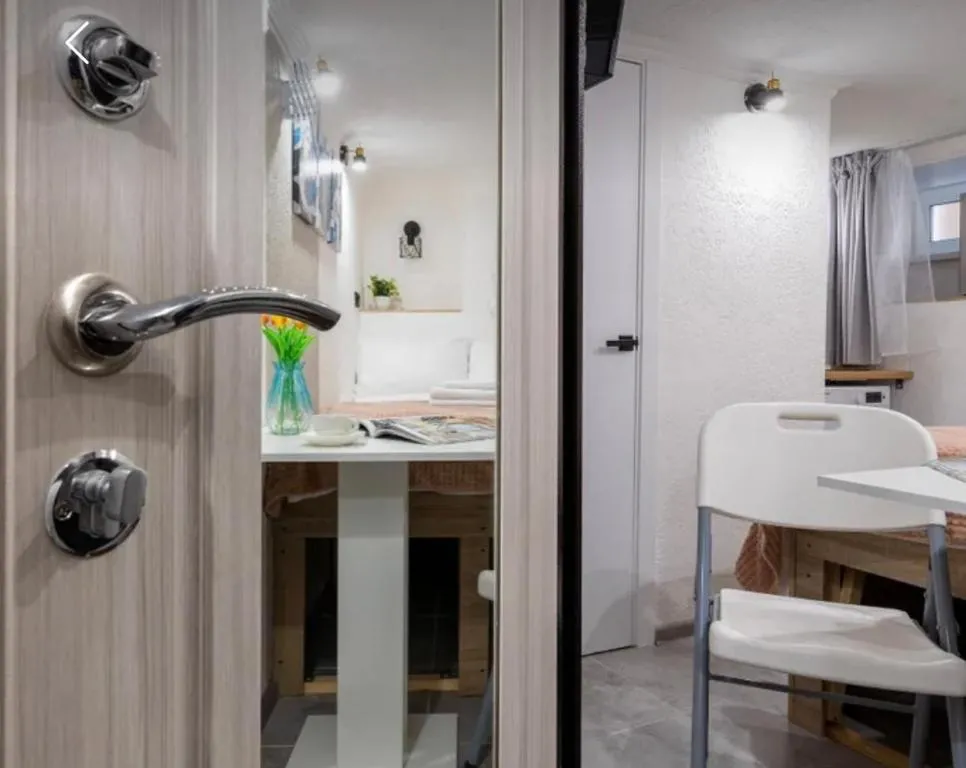 Image of VIP apart 621