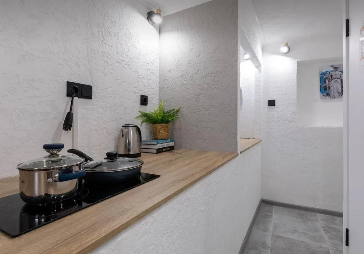 Image 4 of VIP apart 626