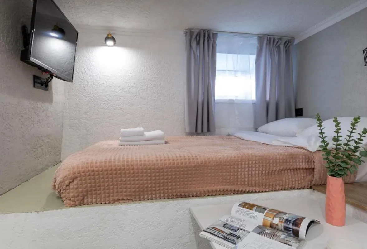 Image 1 of VIP apart 627
