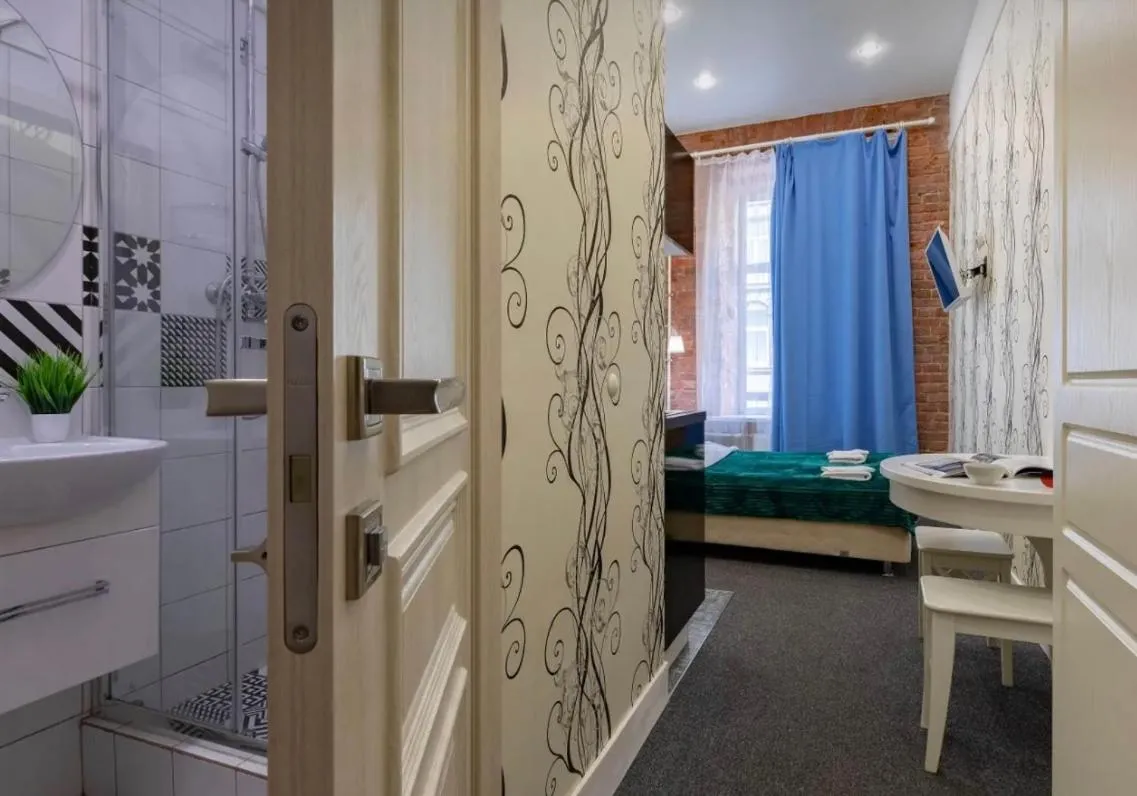 Image 1 of VIP apart 655