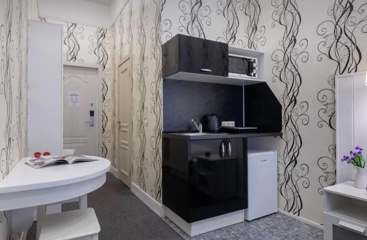 Image 4 of VIP apart 655