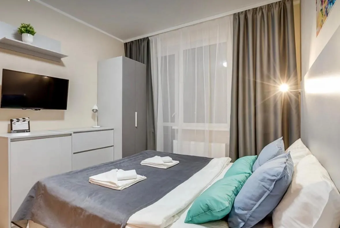 Image 2 of VIP apart 674