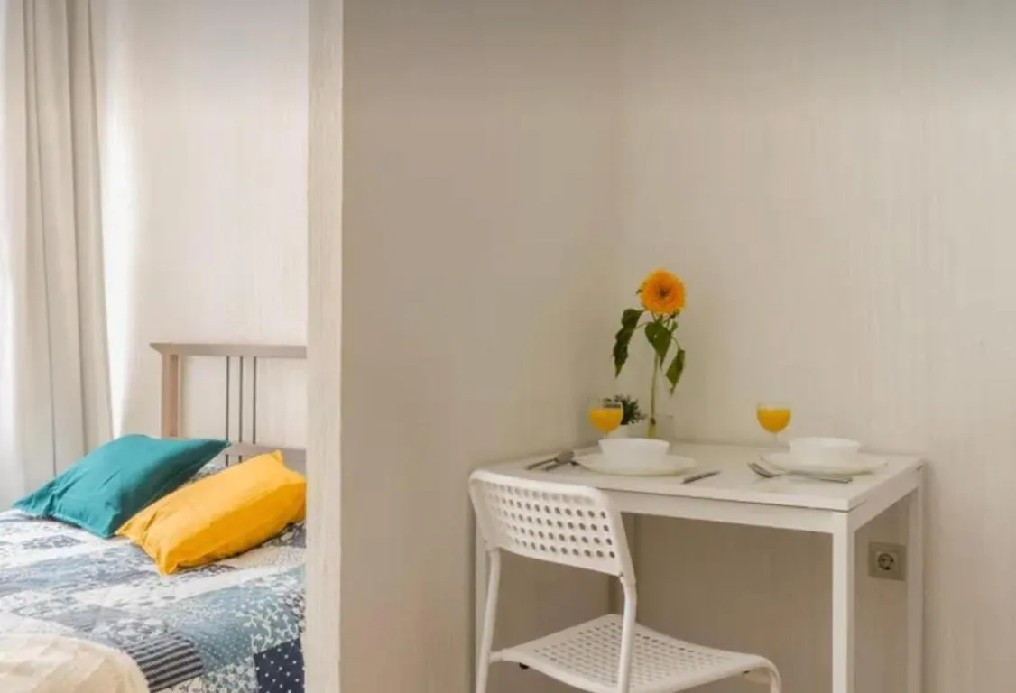 Image of VIP apart 676