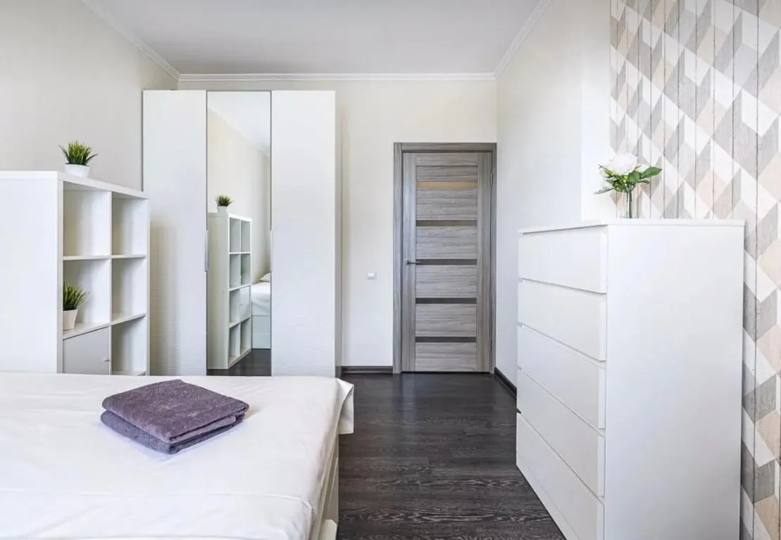 Image of VIP apart 696