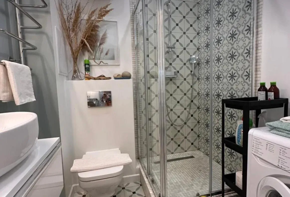 Image 5 of VIP apart 721