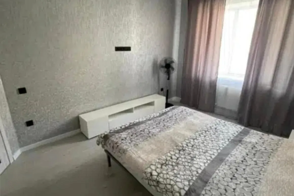 Image 4 of VIP apart 727