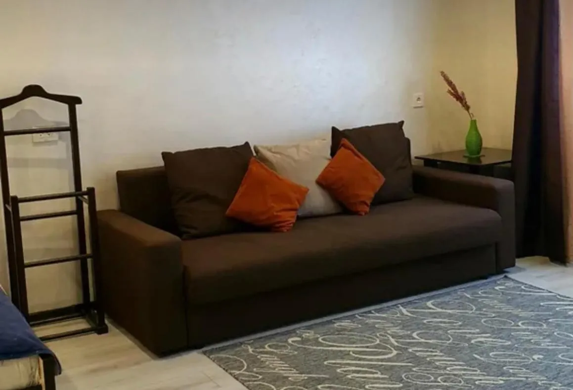 Image 3 of VIP apart 734