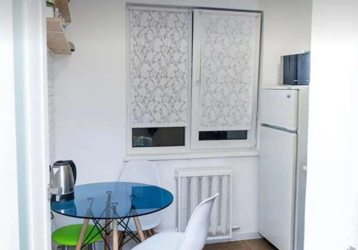 Image 1 of VIP apart 746