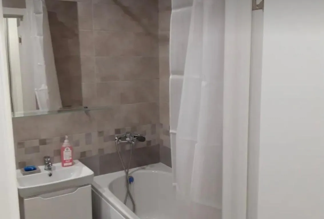 Image of VIP apart 748
