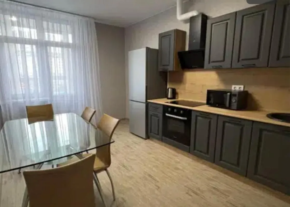 Image 1 of VIP apart 787
