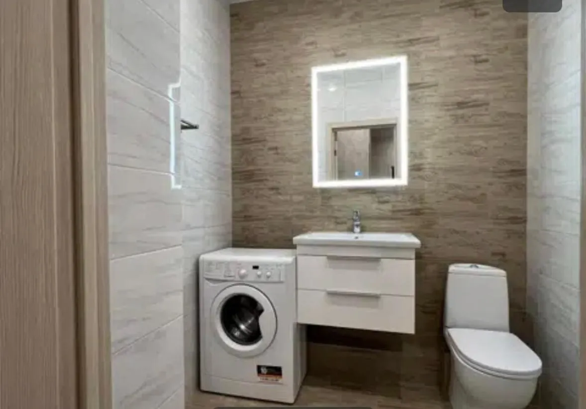 Image 5 of VIP apart 787