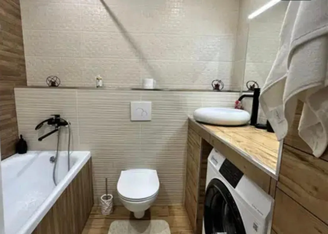 Image 6 of VIP apart 788